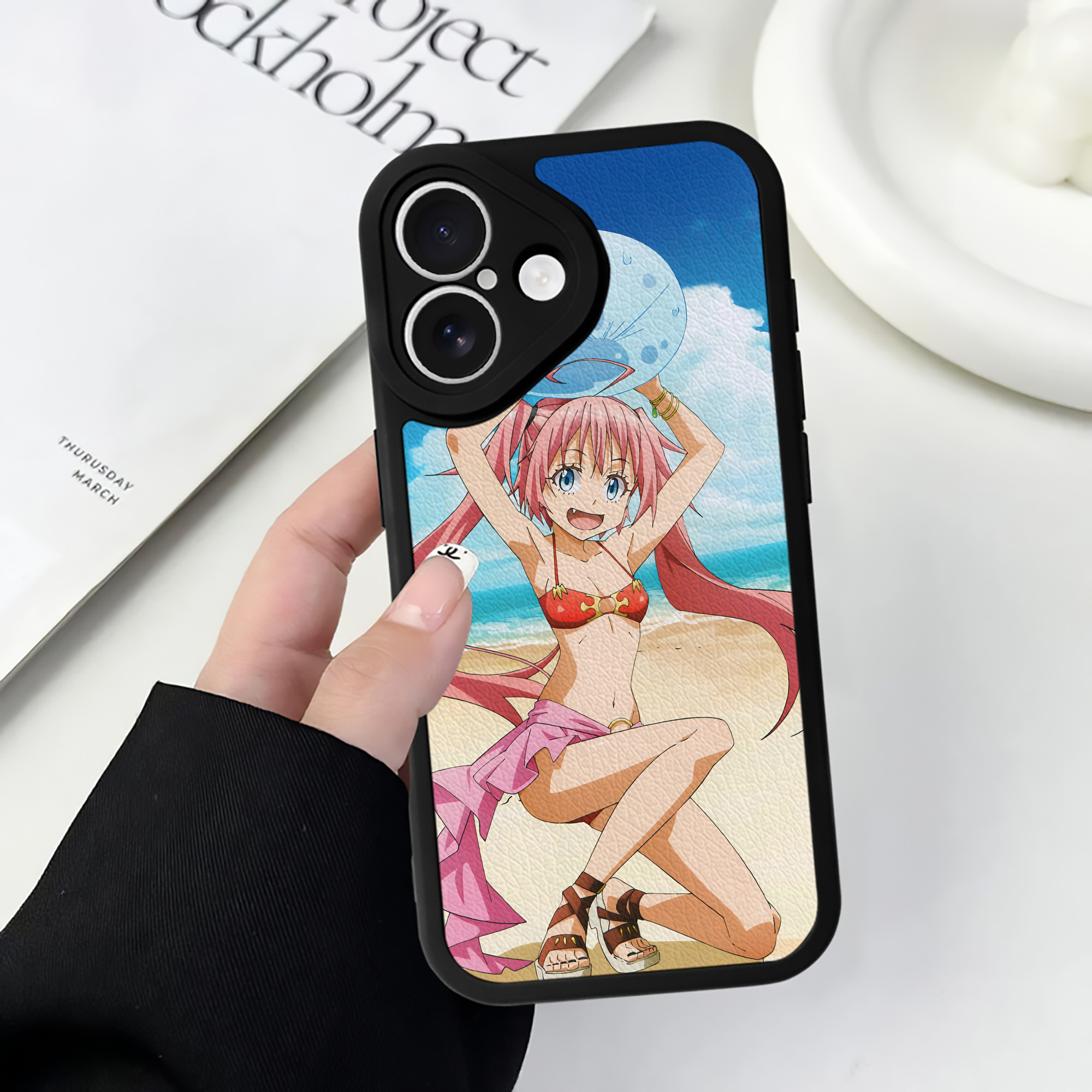 （画像用） 転スラ Regarding Reincarnated to Slime 【iPhone 16シリーズ対応】シリコンスマホケース（レザー調） 材質：シリコン